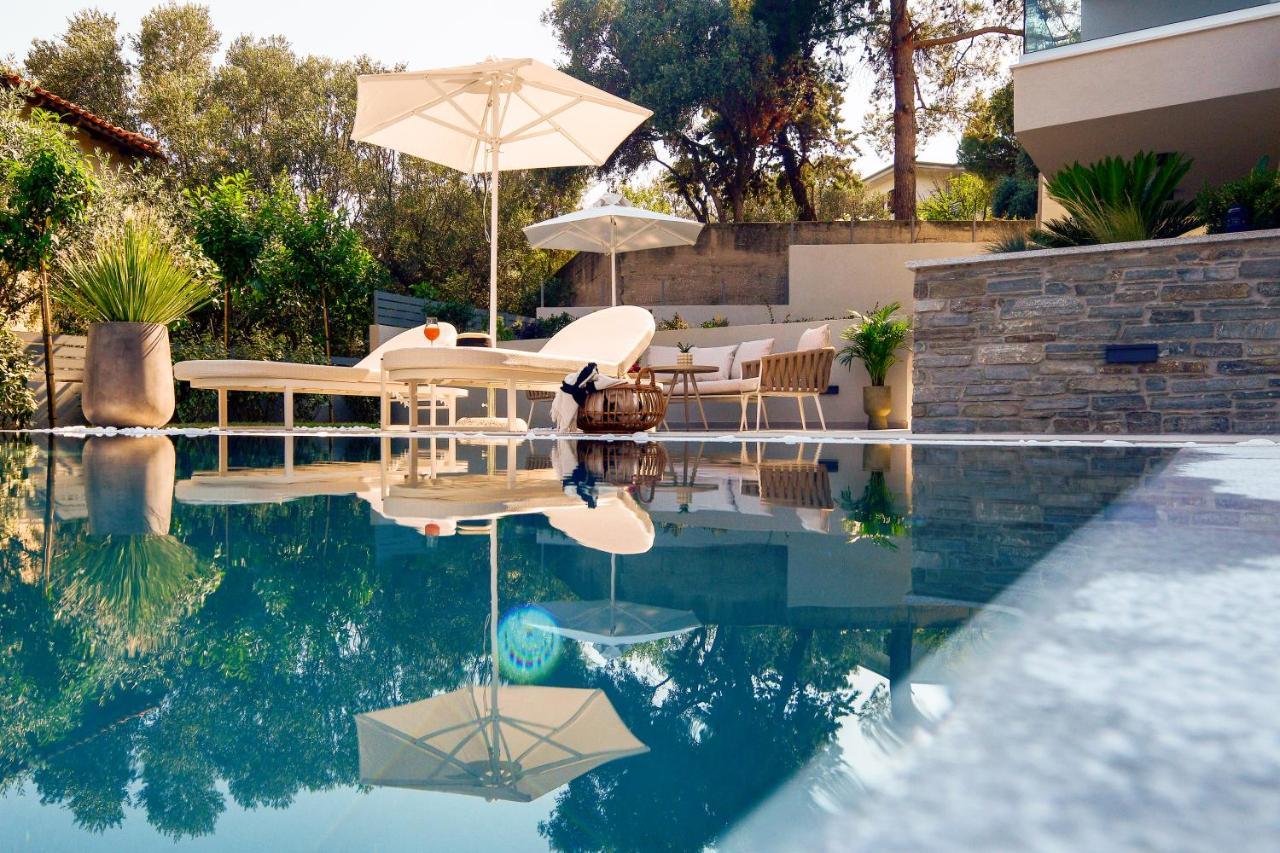 Ostracon Suites Palaiontsiflikion Exterior photo