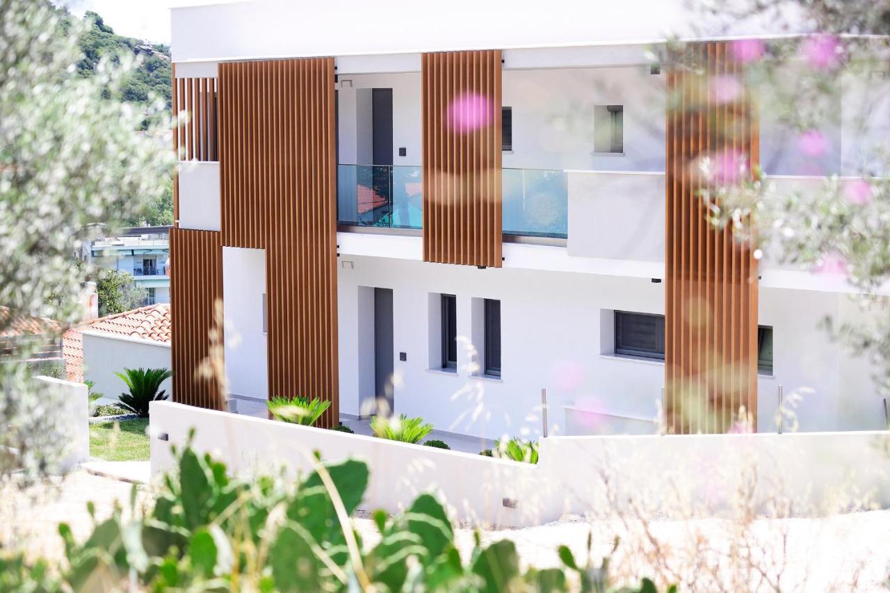 Ostracon Suites Palaiontsiflikion Exterior photo